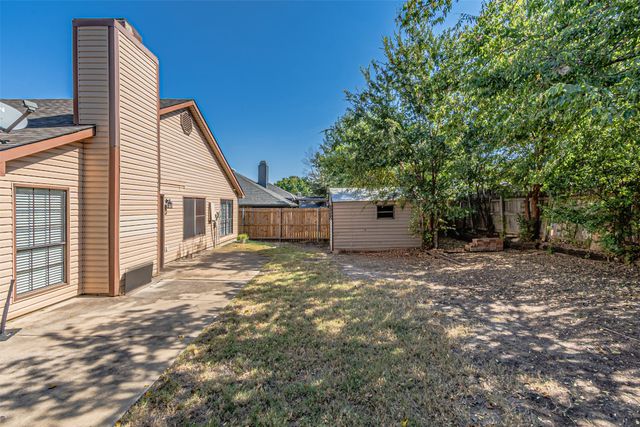 4100 Staghorn Circle N, Fort Worth, TX 76137