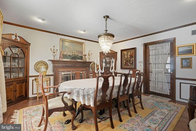 1511 LAURIE LN, Yardley, PA 19067