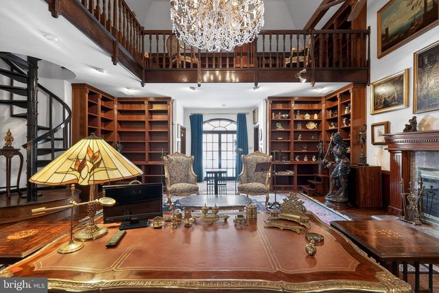 1511 LAURIE LN, Yardley, PA 19067