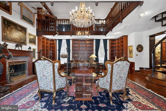 1511 LAURIE LN, Yardley, PA 19067