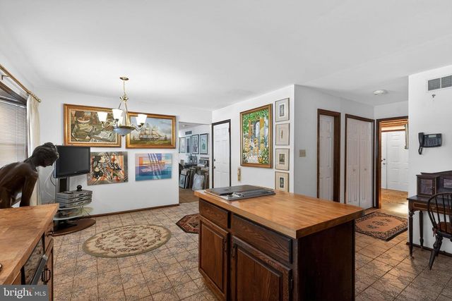 1511 LAURIE LN, Yardley, PA 19067