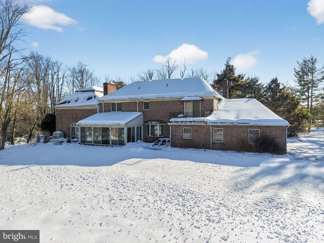 1511 LAURIE LN, Yardley, PA 19067