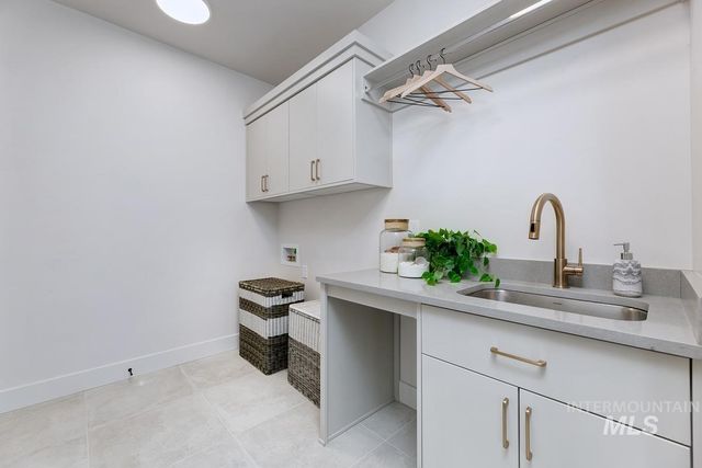 5825 E Prominence Ct, Boise, ID 83714