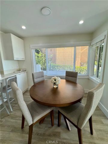 827 Cliff Drive, Laguna Beach, CA 92651