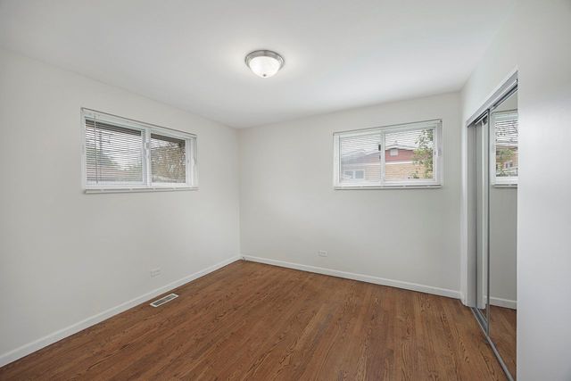 9200 Kedvale Avenue, Skokie, IL 60076
