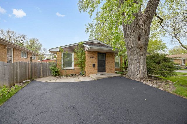 9200 Kedvale Avenue, Skokie, IL 60076