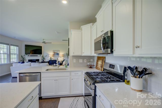 17812 New Mark Avenue, Charlotte, NC 28278