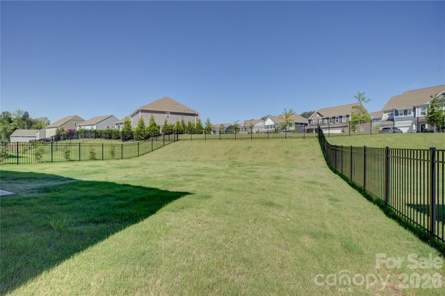 17812 New Mark Avenue, Charlotte, NC 28278