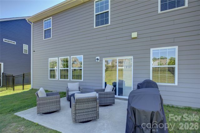 17812 New Mark Avenue, Charlotte, NC 28278