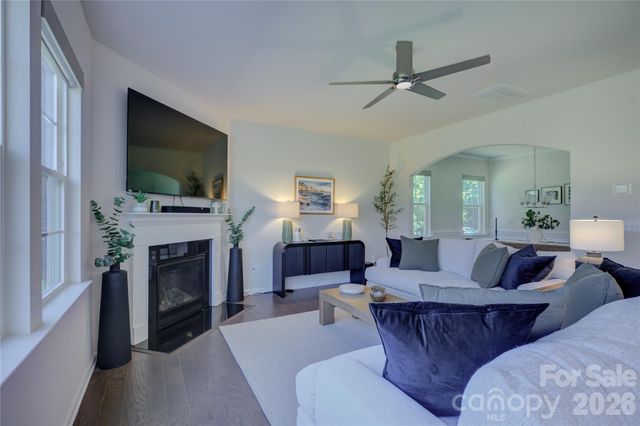 17812 New Mark Avenue, Charlotte, NC 28278