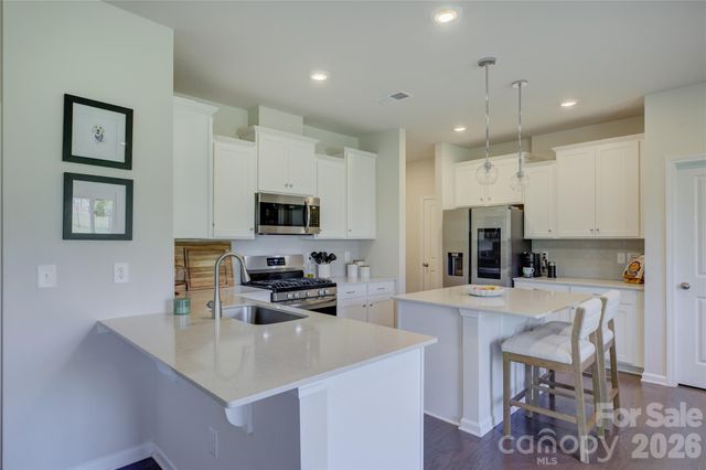 17812 New Mark Avenue, Charlotte, NC 28278