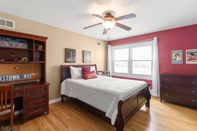 11 Beavers Rd, Tewksbury Twp., NJ 07830