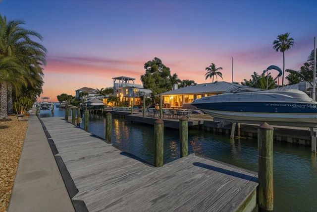 834 JUNGLE QUEEN WAY, Longboat Key, FL 34228