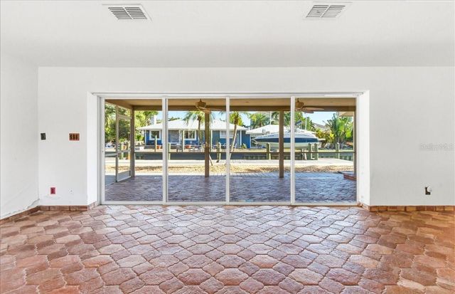 834 JUNGLE QUEEN WAY, Longboat Key, FL 34228