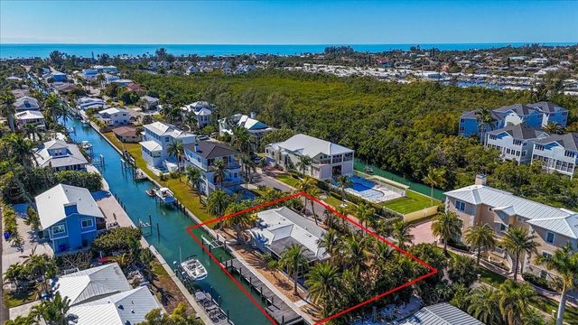 834 JUNGLE QUEEN WAY, Longboat Key, FL 34228