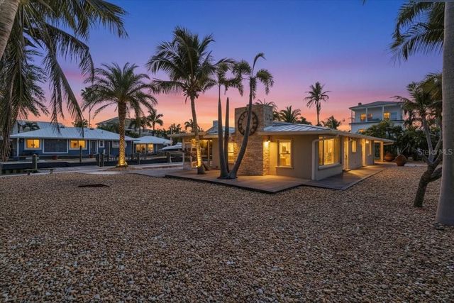 834 JUNGLE QUEEN WAY, Longboat Key, FL 34228