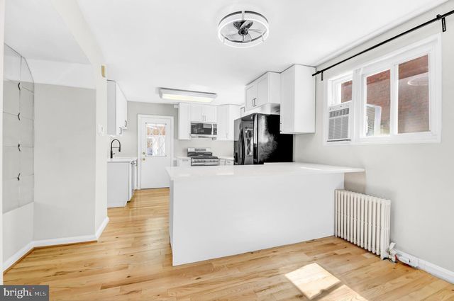 7519 8TH ST NW, Washington, DC 20012