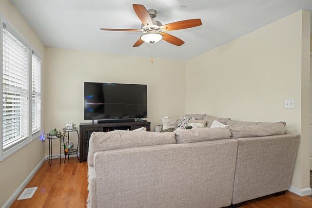 41 Boston Rd 482, Billerica, MA 01862