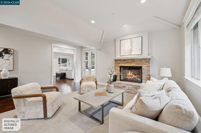 1980 Meadow Rd, Walnut Creek, CA 94595