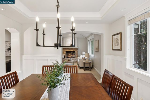 1980 Meadow Rd, Walnut Creek, CA 94595