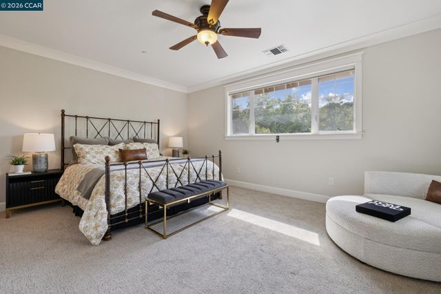 1980 Meadow Rd, Walnut Creek, CA 94595