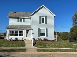 193 4th Street SE, Brewster, OH 44613