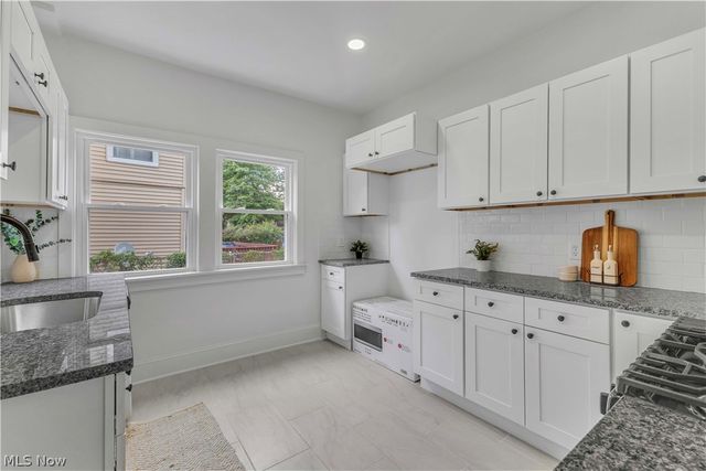 3498 Tullamore Road, University Heights, OH 44118