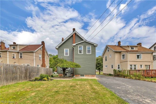 3498 Tullamore Road, University Heights, OH 44118