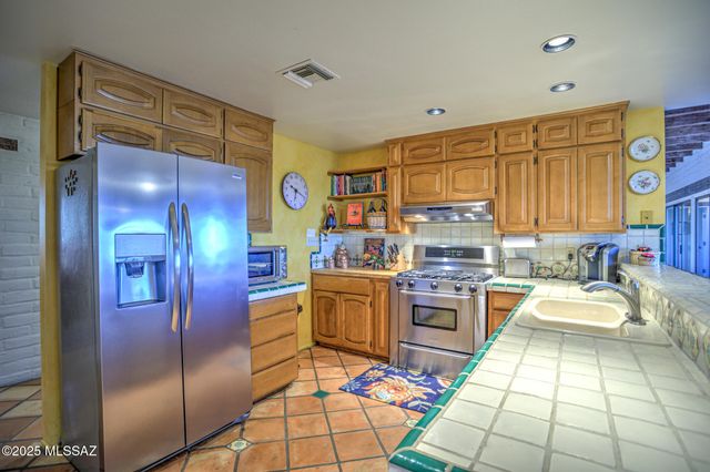 4515 N Camino Kino, Tucson, AZ 85718