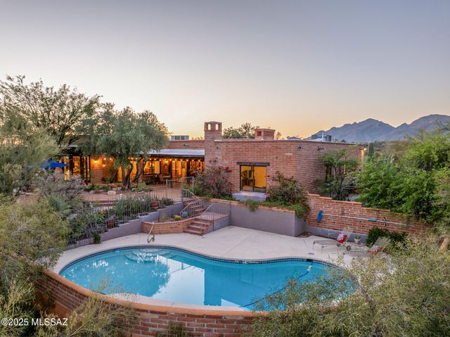 4515 N Camino Kino, Tucson, AZ 85718