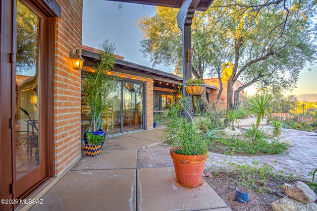 4515 N Camino Kino, Tucson, AZ 85718