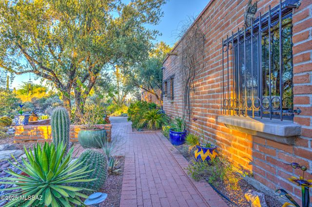 4515 N Camino Kino, Tucson, AZ 85718