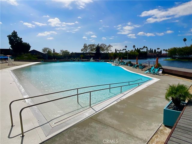 22814 Sailwind Way 68, Lake Forest, CA 92630