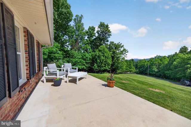 2710 TUCKERS LN, Linden, VA 22642