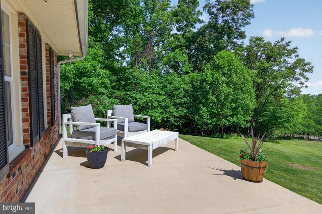 2710 TUCKERS LN, Linden, VA 22642