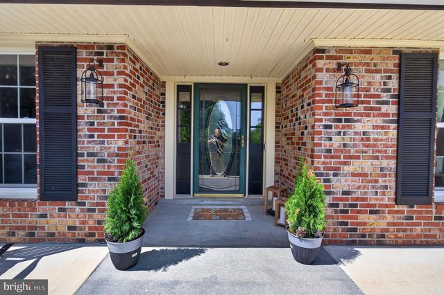 2710 TUCKERS LN, Linden, VA 22642