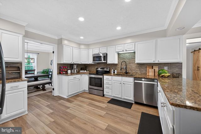 2710 TUCKERS LN, Linden, VA 22642