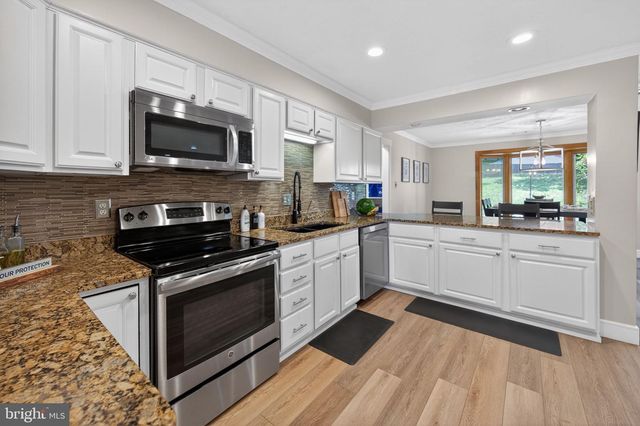 2710 TUCKERS LN, Linden, VA 22642