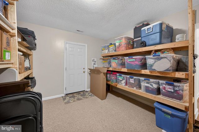 2710 TUCKERS LN, Linden, VA 22642