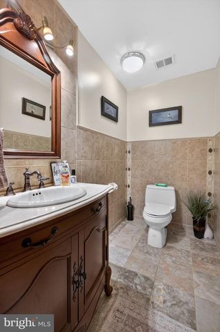 2710 TUCKERS LN, Linden, VA 22642
