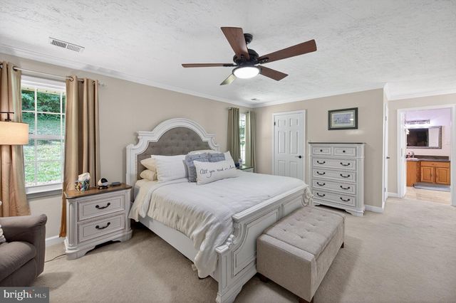 2710 TUCKERS LN, Linden, VA 22642