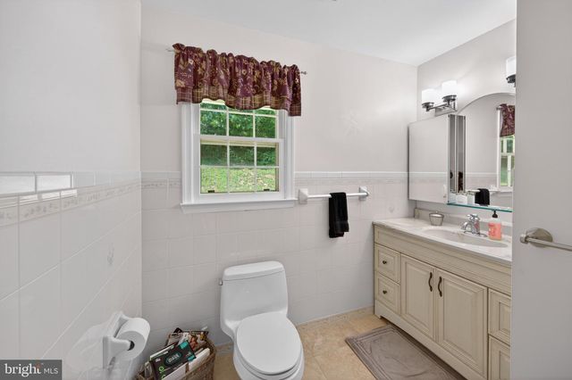 2710 TUCKERS LN, Linden, VA 22642