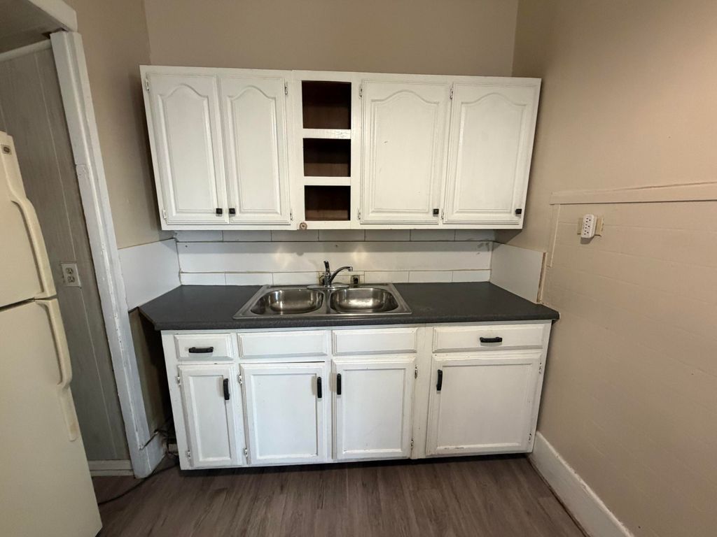 Image 18 of property listing at 410 Spaulding Street, San Angelo, TX 76903