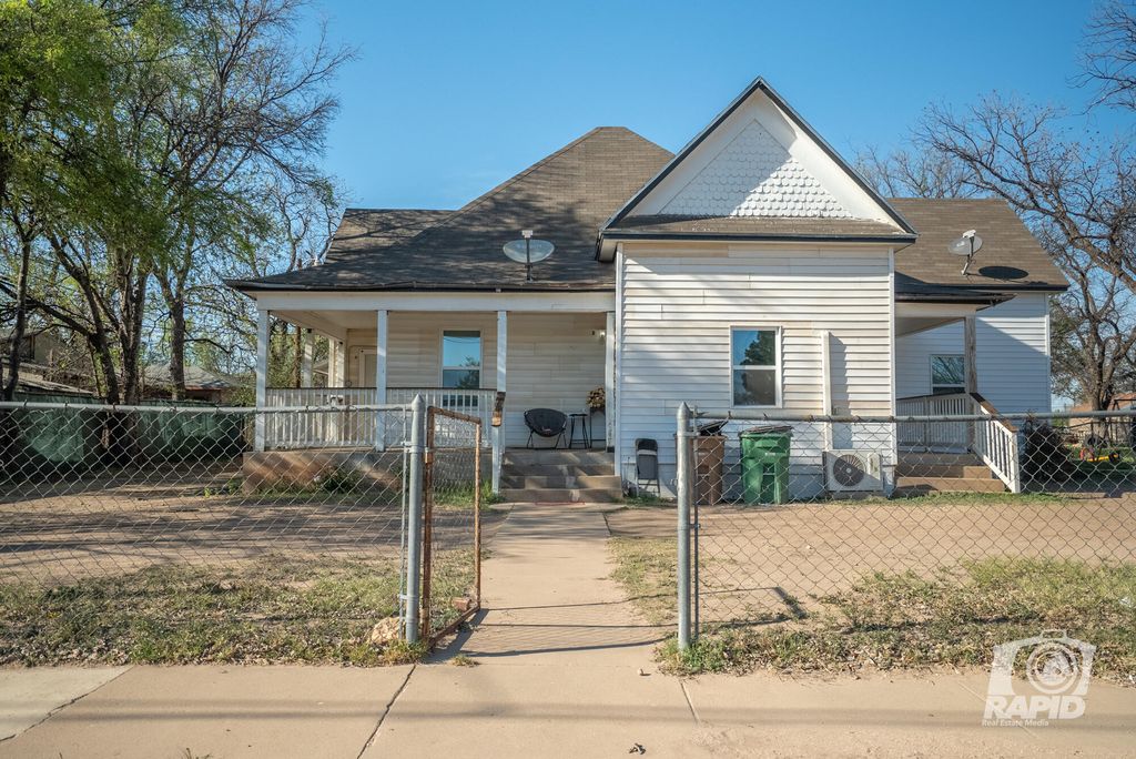 Image 3 of property listing at 410 Spaulding Street, San Angelo, TX 76903