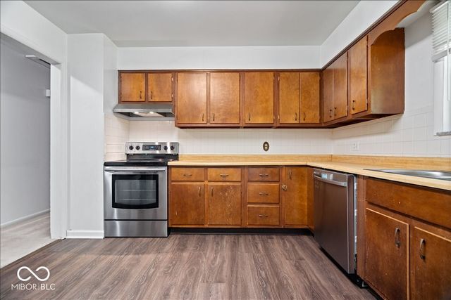 1504 Alimingo Drive, Indianapolis, IN 46260