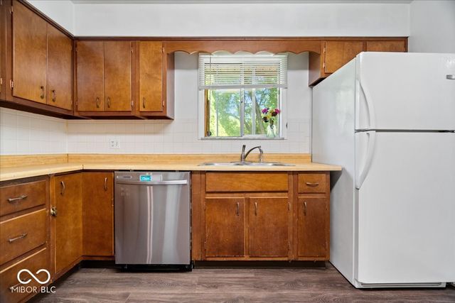 1504 Alimingo Drive, Indianapolis, IN 46260