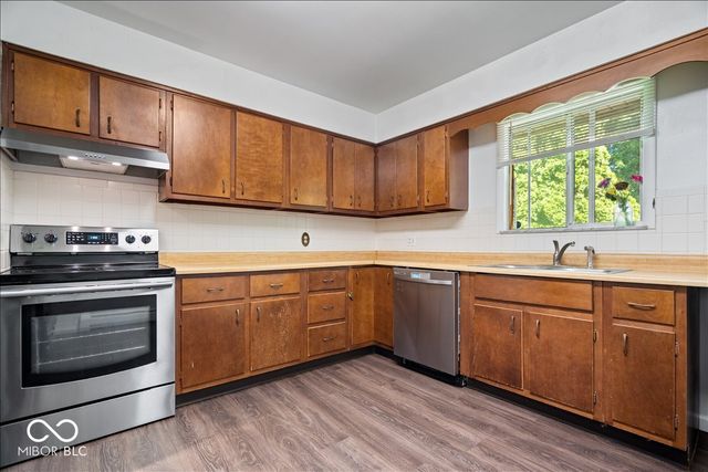1504 Alimingo Drive, Indianapolis, IN 46260