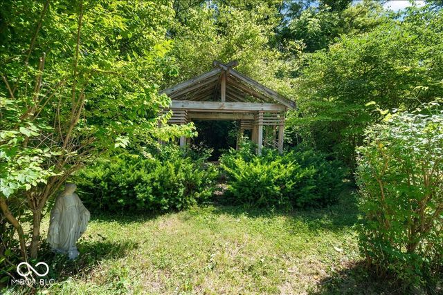 1504 Alimingo Drive, Indianapolis, IN 46260