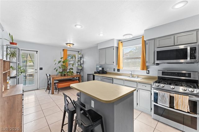 7567 Glowing Ember Court 101, Las Vegas, NV 89130