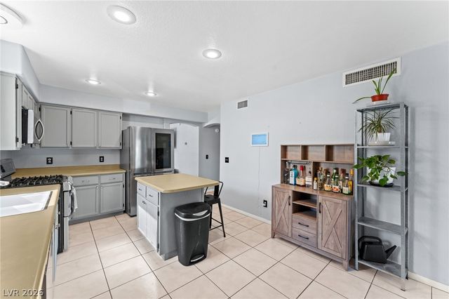 7567 Glowing Ember Court 101, Las Vegas, NV 89130
